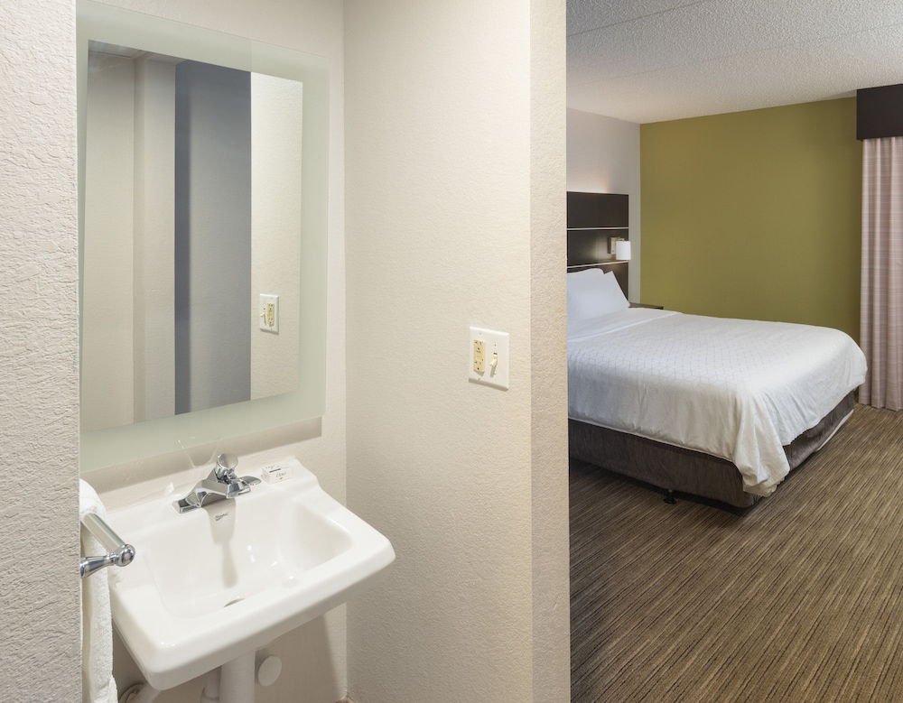 Holiday Inn Express Rochester Greece by IHG - photo 14