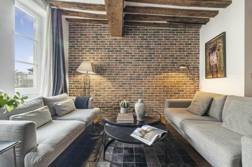 Ghost — 4-Star Luxury Hotel in Paris, France