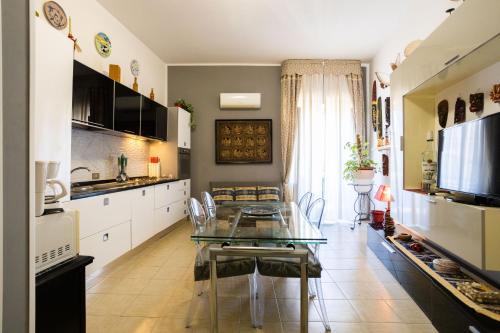 Hola Cathedral House Porta di Castro — 4-Star Luxury Hotel in Palermo, Italy