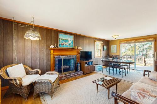 Easy Street in Dennis Port, United States