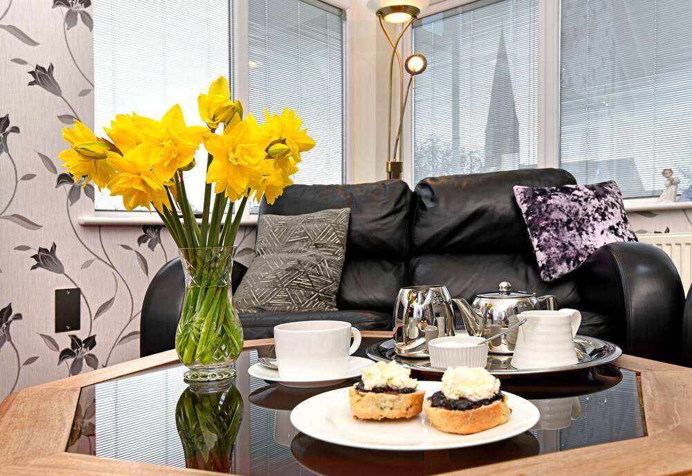 Kerr Cottage B&B — 4-Star Luxury Hotel in Dalbeattie, United Kingdom