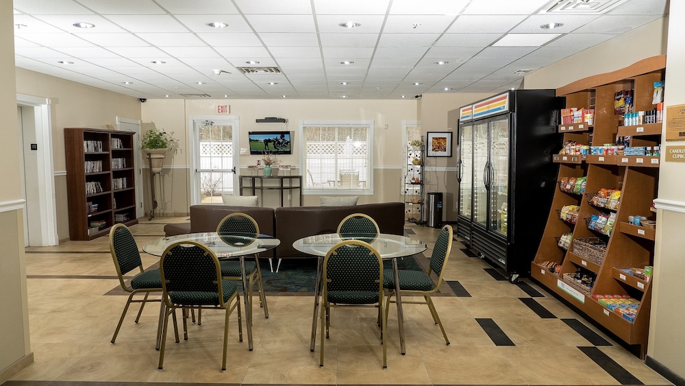 Candlewood Suites St. Joseph Benton Harbor by IHG - photo 32