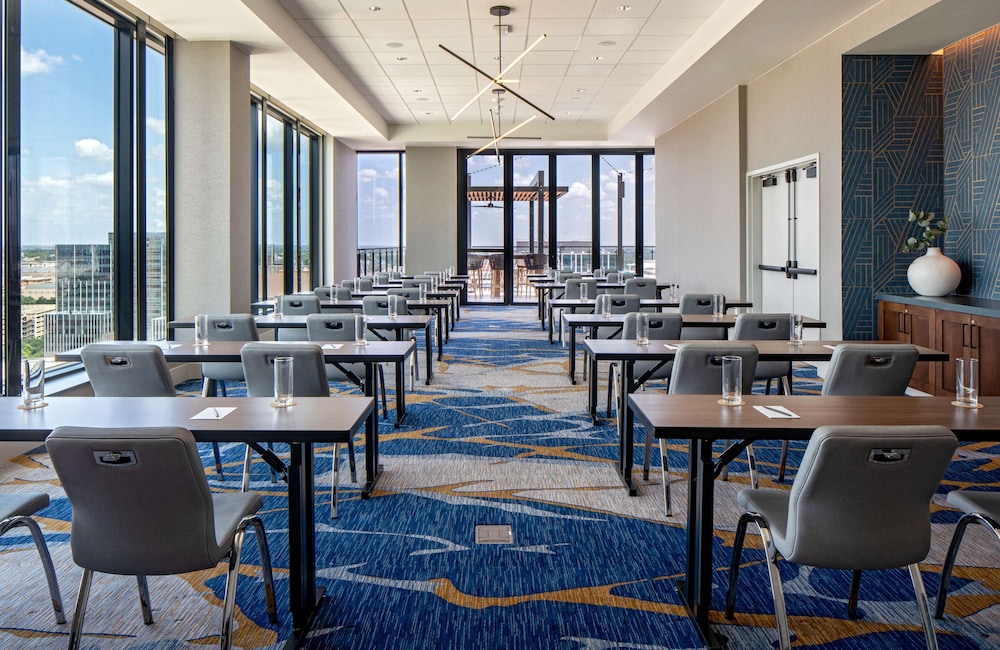 Hilton Garden Inn Austin University Capitol District - photo 42