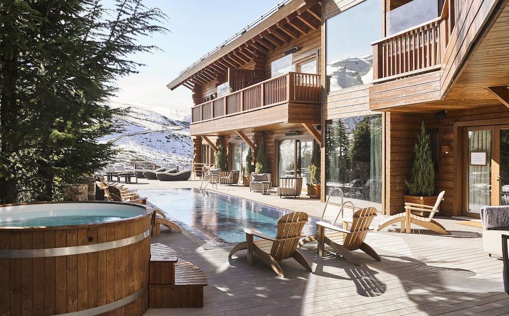 El Lodge Ski and Spa — 5-Star Luxury Hotel in Monachil, Spain