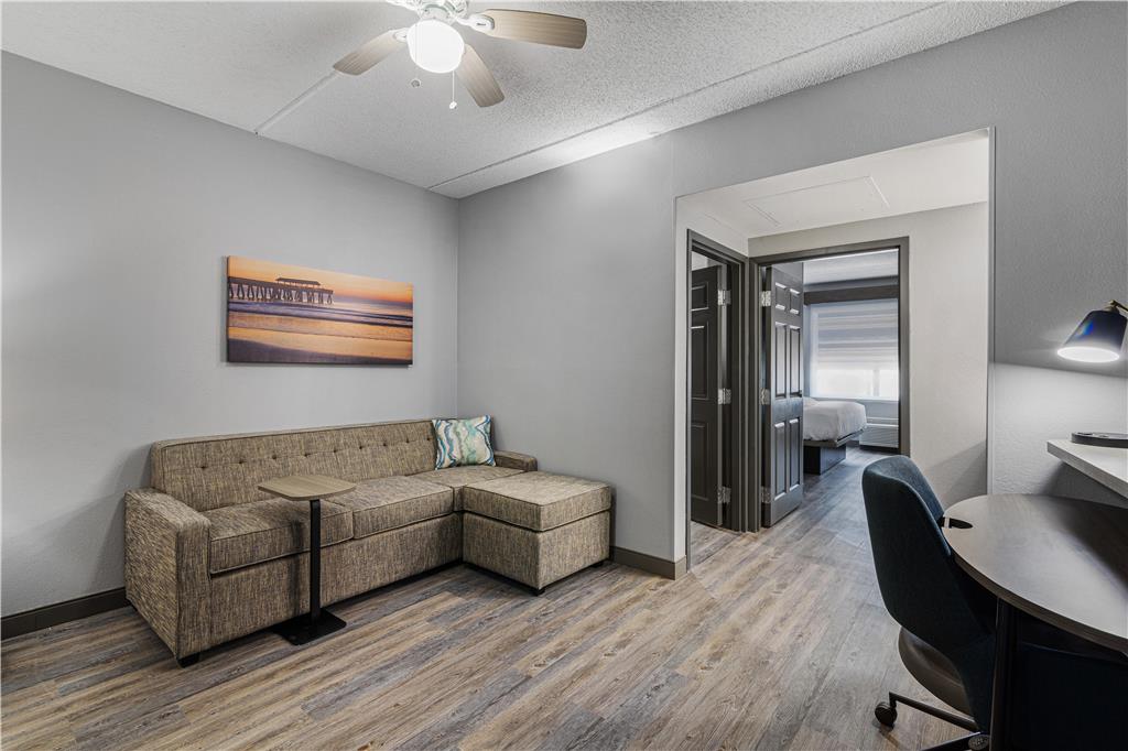 Best Western Plus Savannah Gateway - photo 25