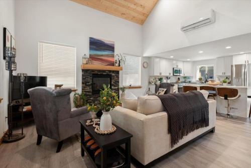 Perch Cozy Pines — Ashford — photo 3