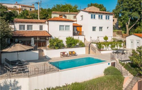 Nice Home In Buzet With Sauna — 4-Star Luxury Hotel in Buzet, Croatia