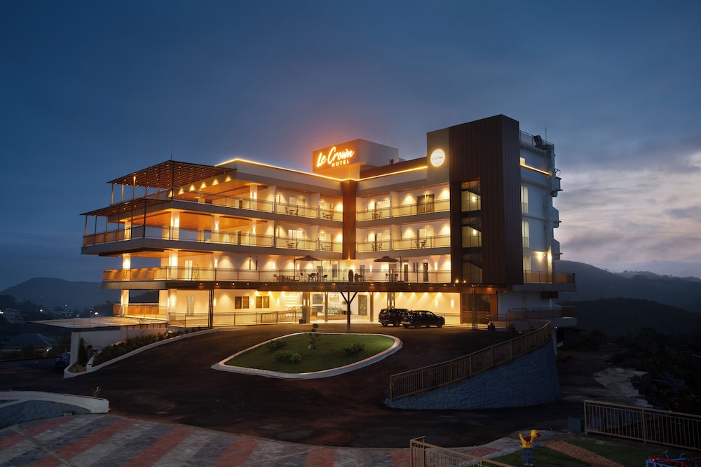 Le Crown Hotel - last minute hotel in Unknown City
