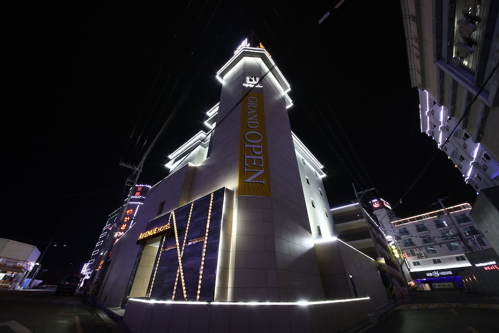 Avenue Hotel — hotel in Jeonju