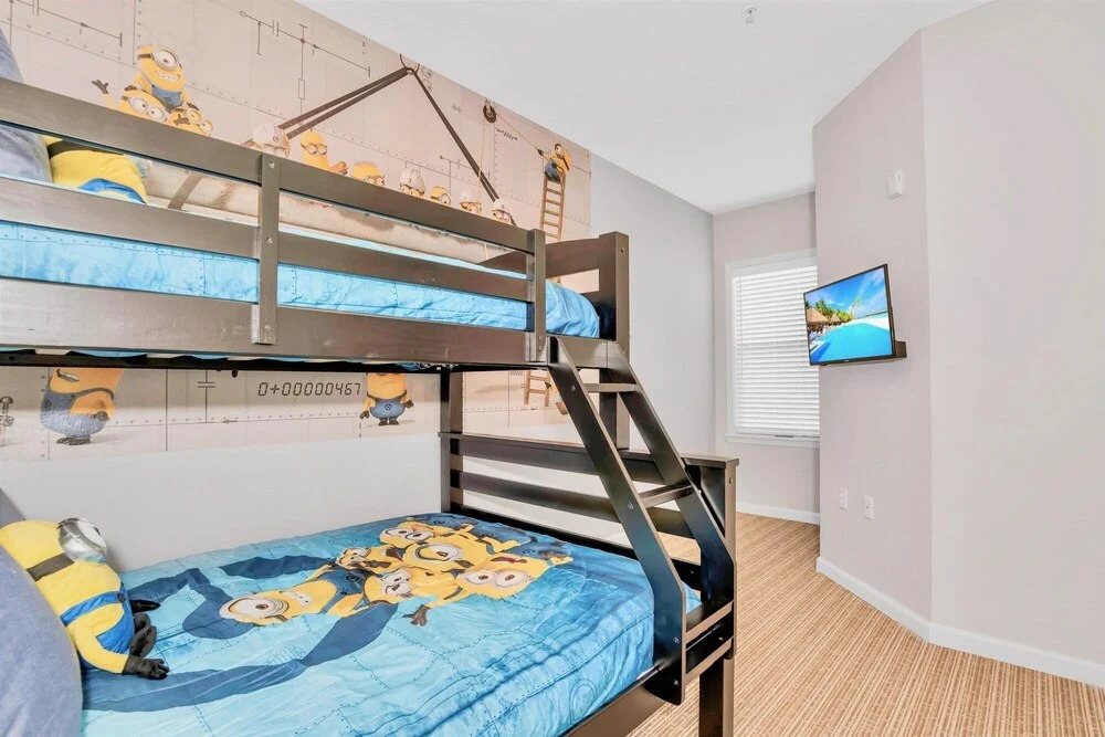 Stunning 3BR Near Disney Pool and Hot Tub - photo 3