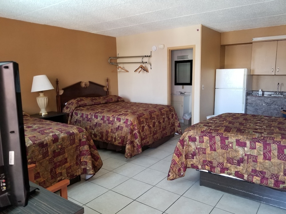 Cloud 9 Inn - photo 7