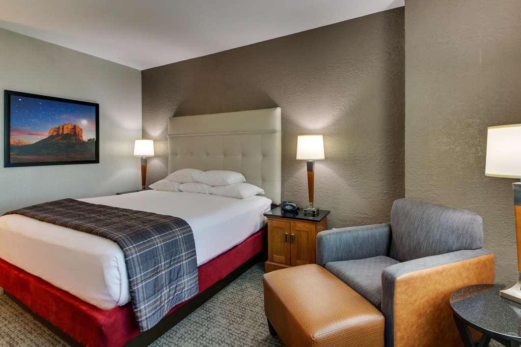 Drury Inn & Suites Phoenix Happy Valley - photo 22