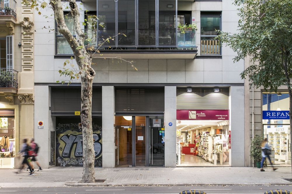 Stay U nique Apartments Plaça de Tetuan — 4-Star Luxury Hotel in Barcelona, Spain