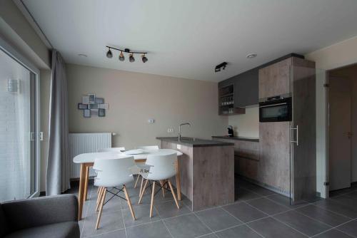 SEA RENT 1 inclusief garagebox — 4-Star Luxury Hotel in Nieuwpoort, Belgium