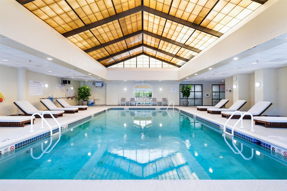 DoubleTree by Hilton Fairfield Hotel & Suites - photo 39