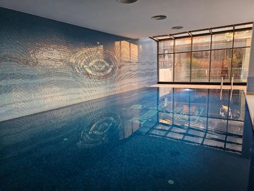 Taksim Perfect Residence 3 bedrooms pool sauna gym — 4-Star Luxury Hotel in Istanbul, Turkey