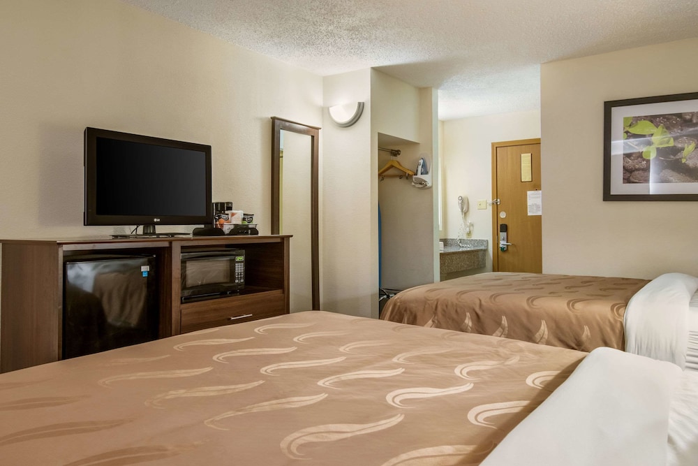 Quality Inn Bloomsburg - photo 20