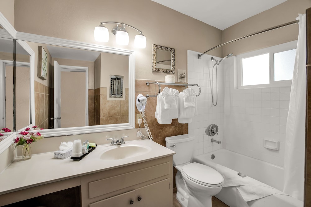 Inn at Deep Canyon - photo 45