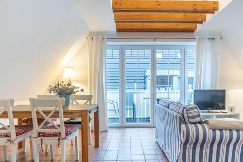 Haus Badallee Whg 02 Happiness Lodge — 4-Star Luxury Hotel in Sankt Peter-Ording, Germany