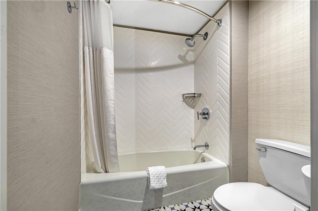 Best Western Potsdam University Park Inn - photo 20