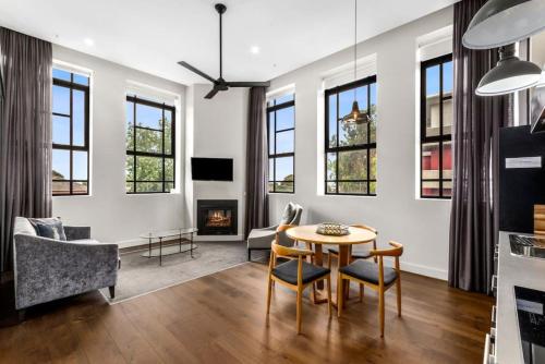 Manhattan on Moorabool Heritage Listed Geelong CBD — 4-Star Luxury Hotel in Geelong, Australia