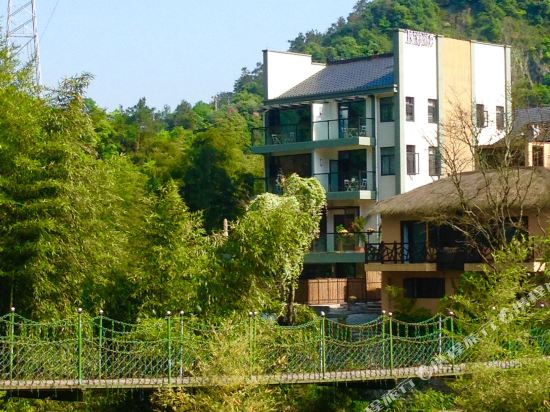 Great inn - carbon neutral hotel in Unknown City