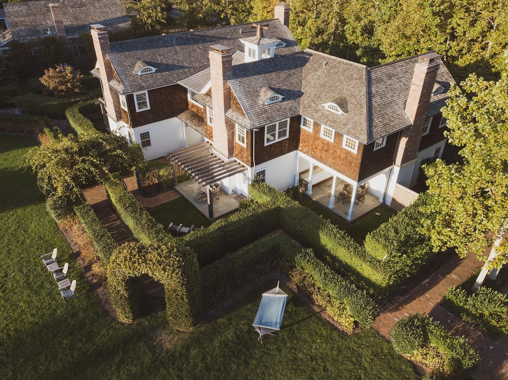 The Reform Club — Amagansett