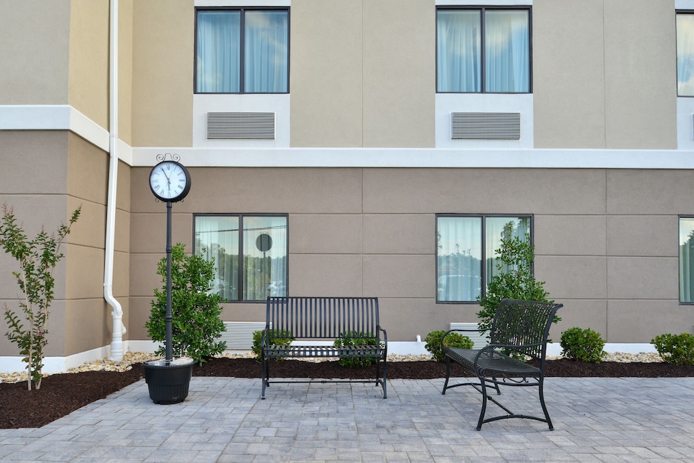 Holiday Inn Express & Suites West Ocean City by IHG - photo 18
