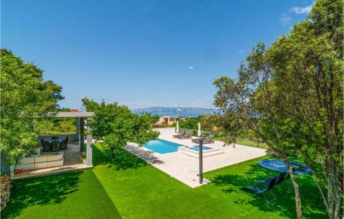 Cozy Home In Poljica With Sauna — 4-Star Luxury Hotel in Jelsa, Croatia