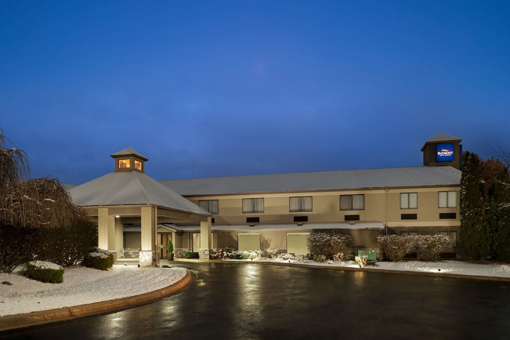 Baymont by Wyndham Belleville Airport Area - photo 35