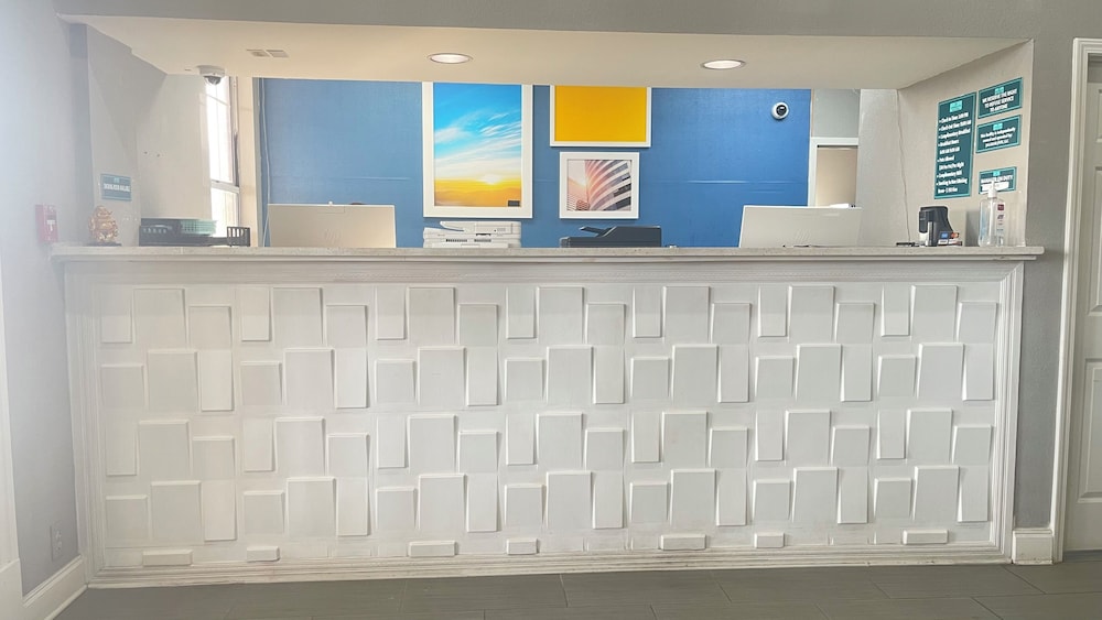 Homegate Inn And Suites Collierville TN - photo 2