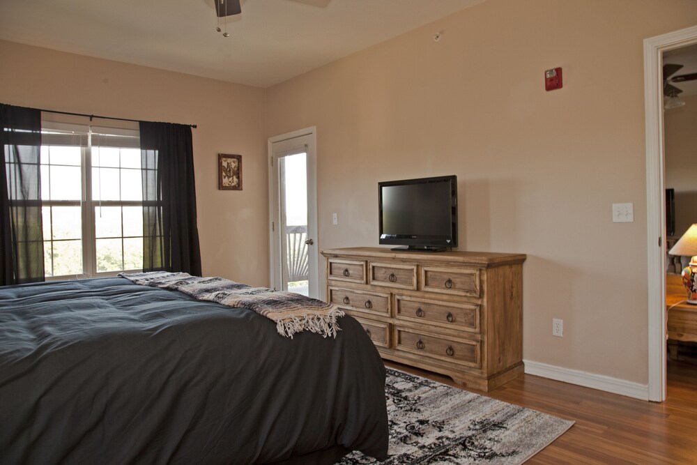 Rockwood Resort - photo 2