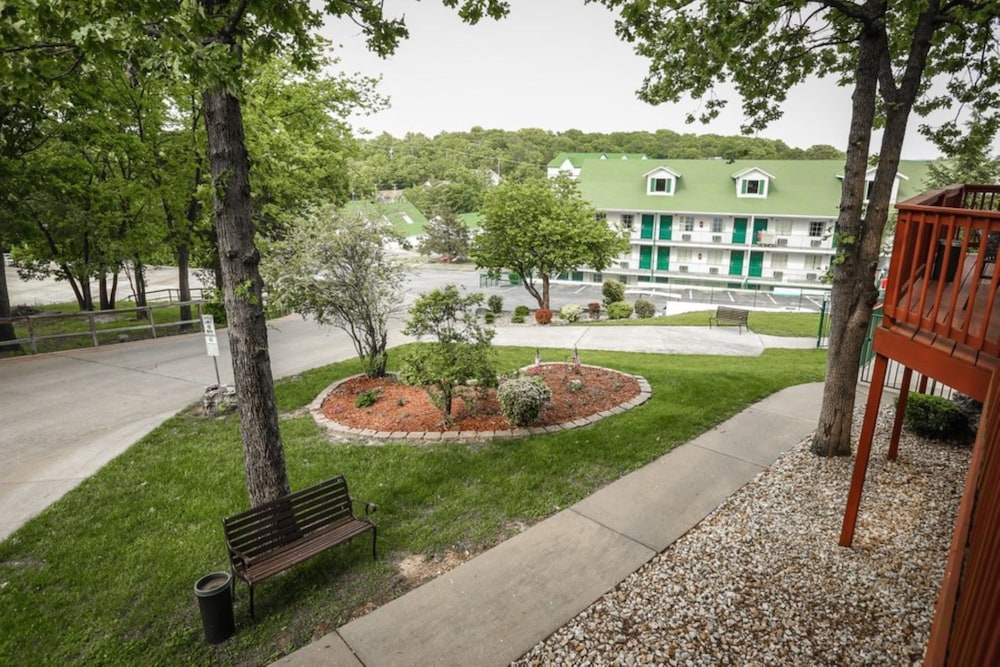 Presley's Penthouse 2BR Branson Resort Condo - photo 59