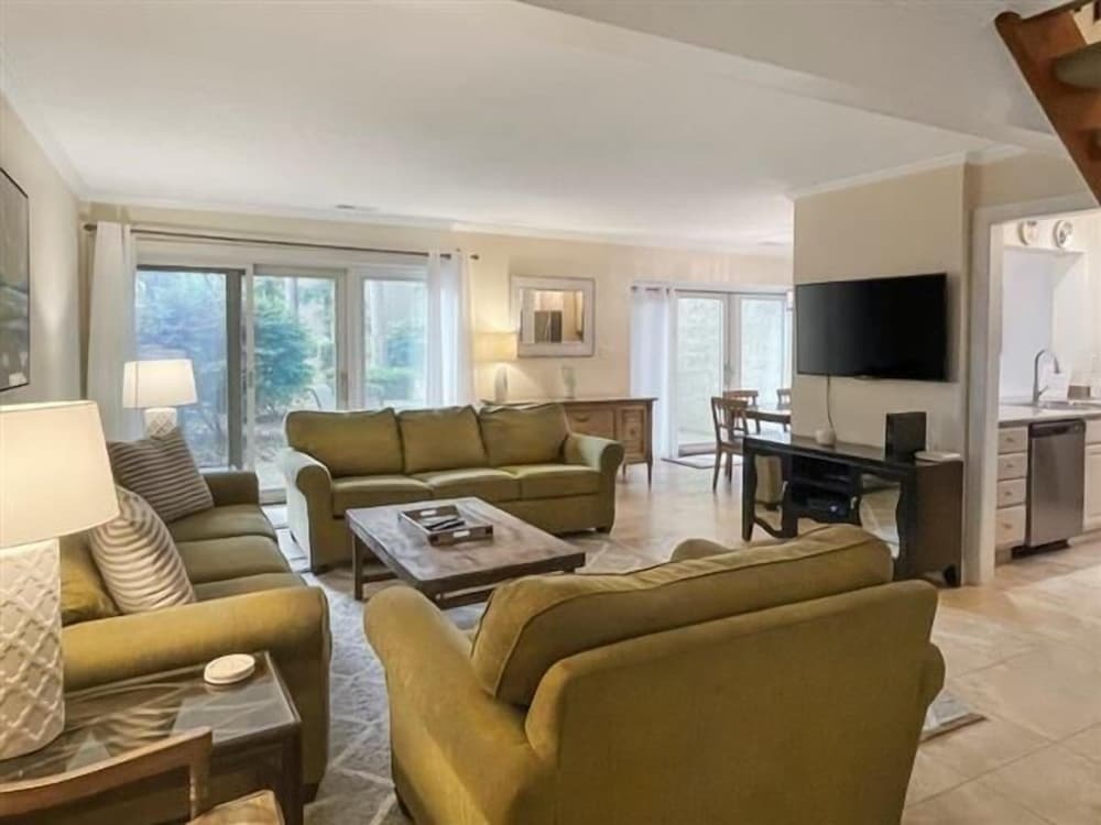 540 Plantation Club Villas at The Sea Pines Resort - photo 4