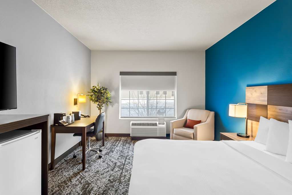 Best Western Fort Wayne Inn & Suites North - photo 20