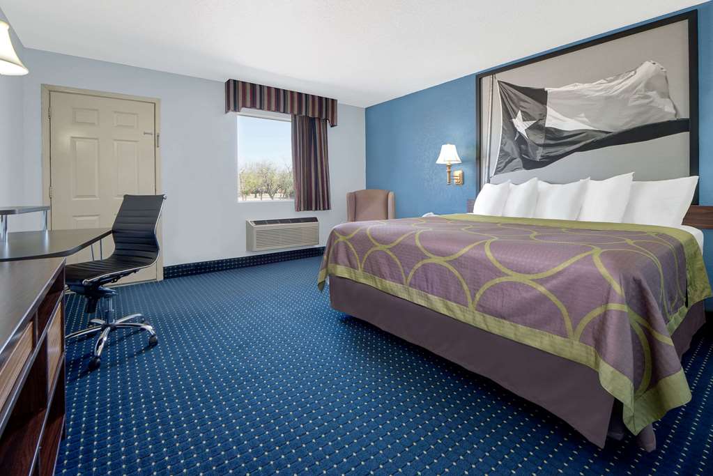 Super 8 by Wyndham Dumas TX - photo 3