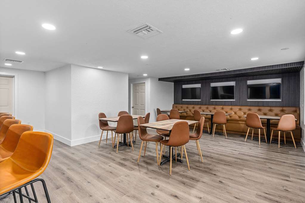 Travelodge by Wyndham Kissimmee Orlando - photo 20