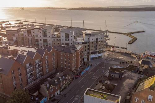Coastal Cove — 4-Star Luxury Hotel in Poole, United Kingdom