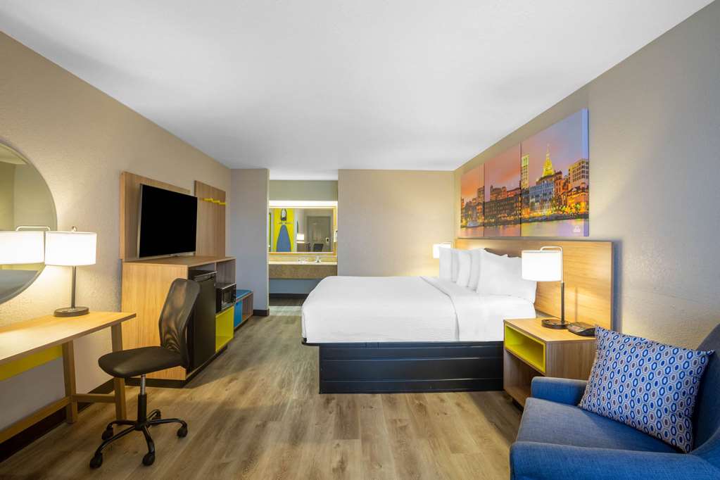 Days Inn by Wyndham Lonoke - photo 9