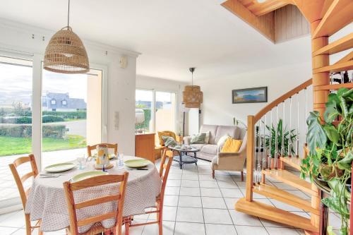 Louisette Vue mer à moins de 1km de la plage in Erquy, France