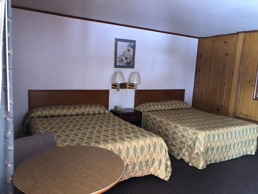 Sun 'N Snow Hotel - photo 22
