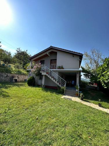 Sibora Guest House Liqeni Ulez — 4-Star Luxury Hotel in Ulez, Albania