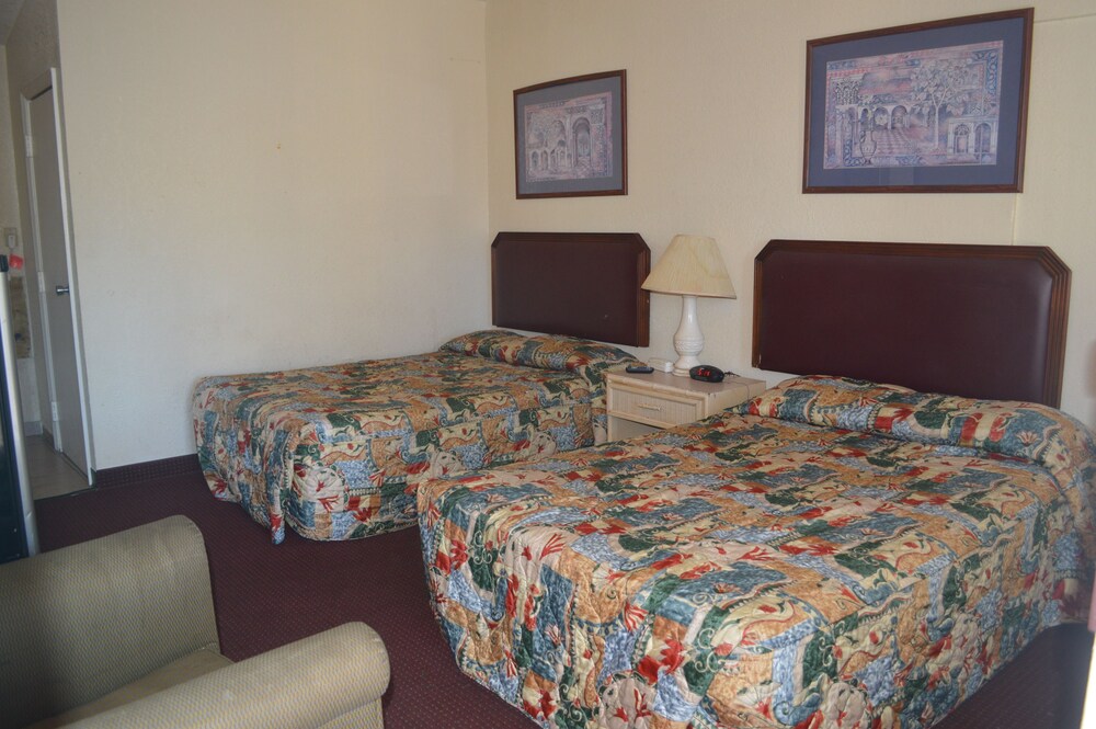 Tarpon Inn - photo 36