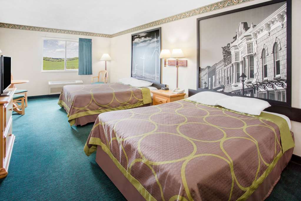 Super 8 El Paso Il - photo 4