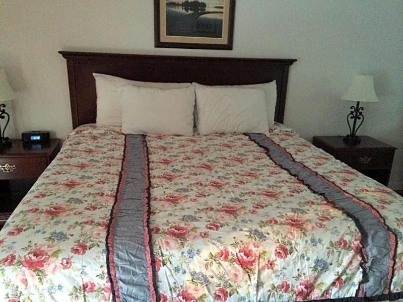 The Lodge at Kennebunk - photo 2