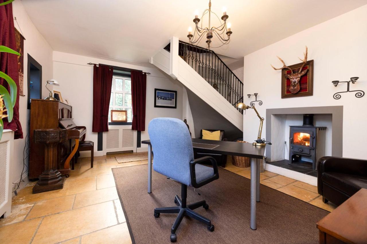 Strathendrick House Magnificent property with Garden — 4-Star Luxury Hotel in Glasgow, United Kingdom