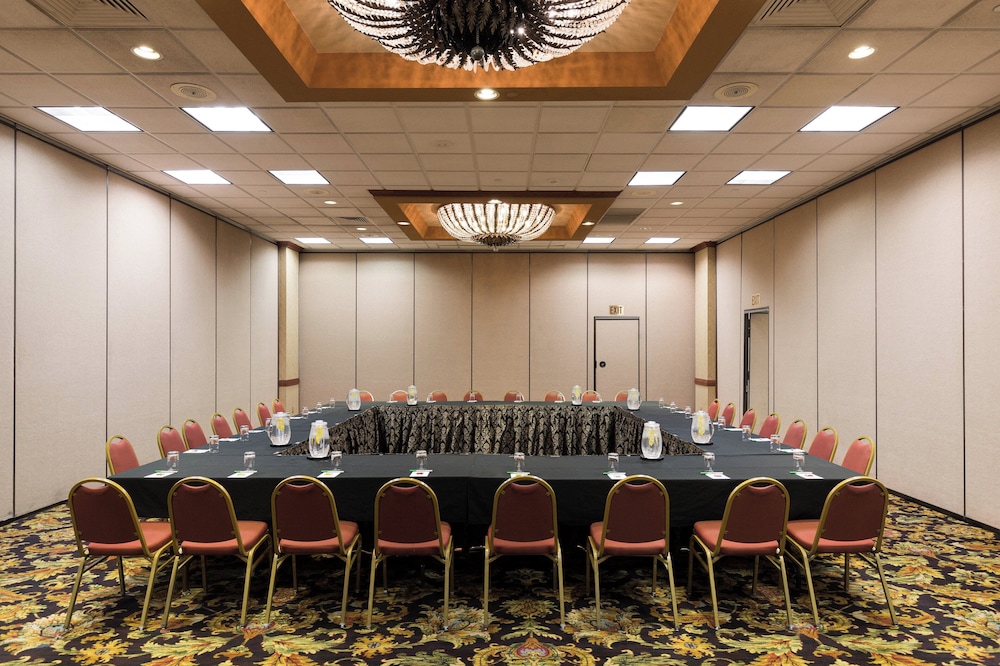Holiday Inn Sacramento Downtown Arena by IHG - photo 51