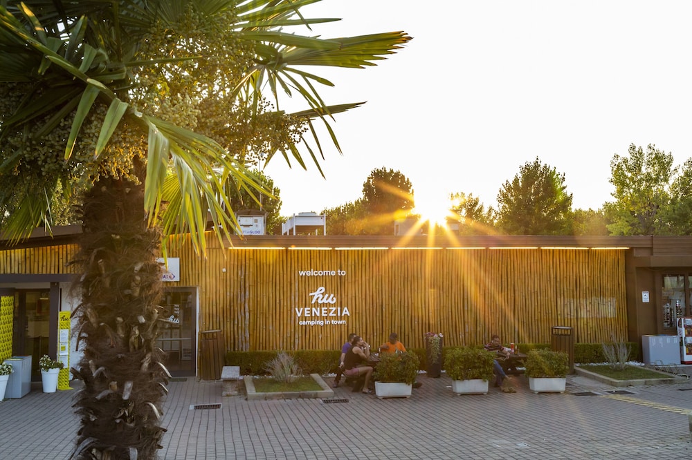 Camping Village Jolly