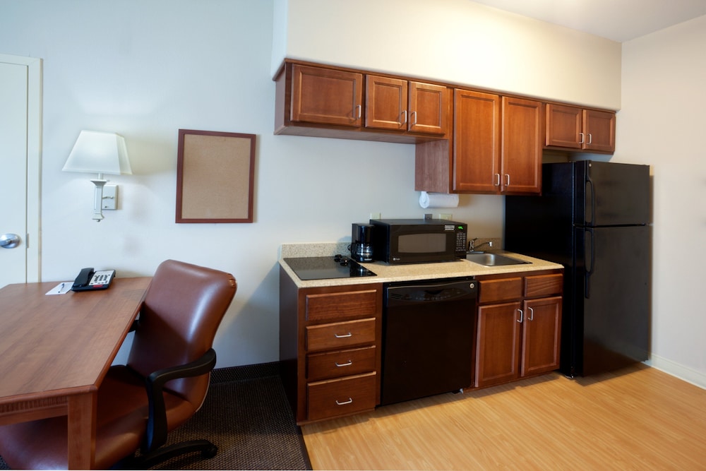 Candlewood Suites Victoria By Ihg - photo 10