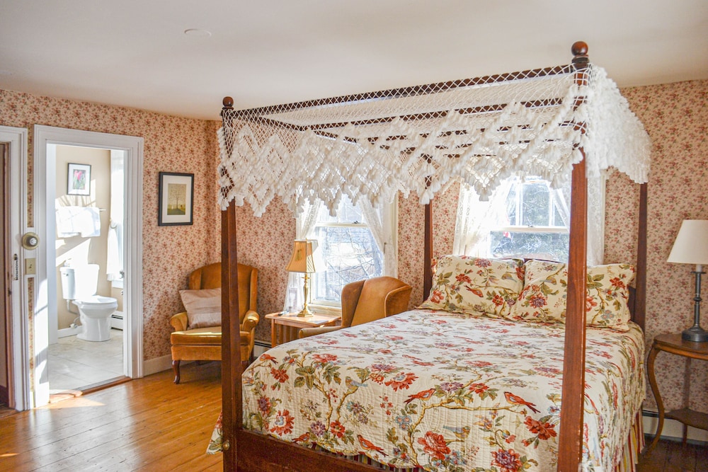 The Quechee Inn at Marshland Farm - photo 17